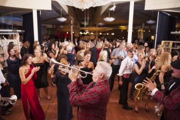 Musical entertainment Mood Swings hit the dance floor along with the dancers